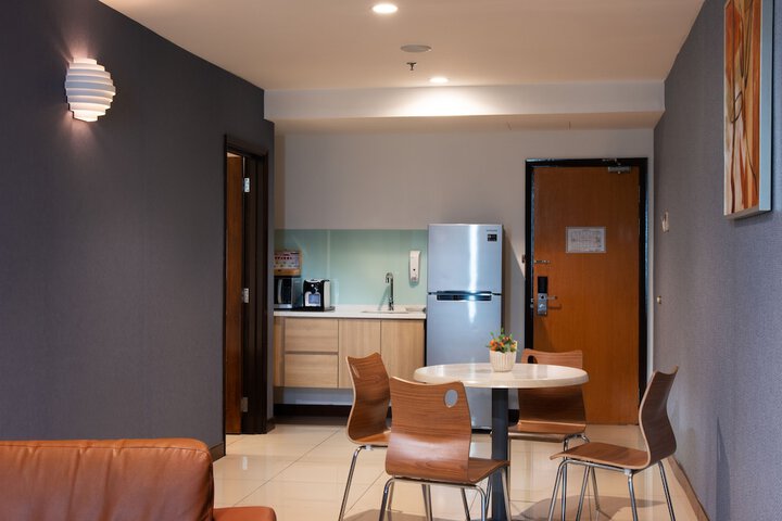 Private kitchenette