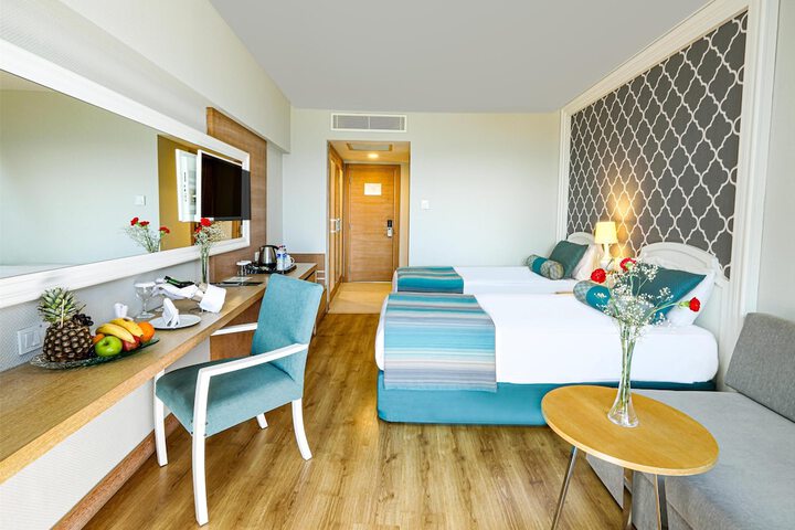 Room 35 of 280