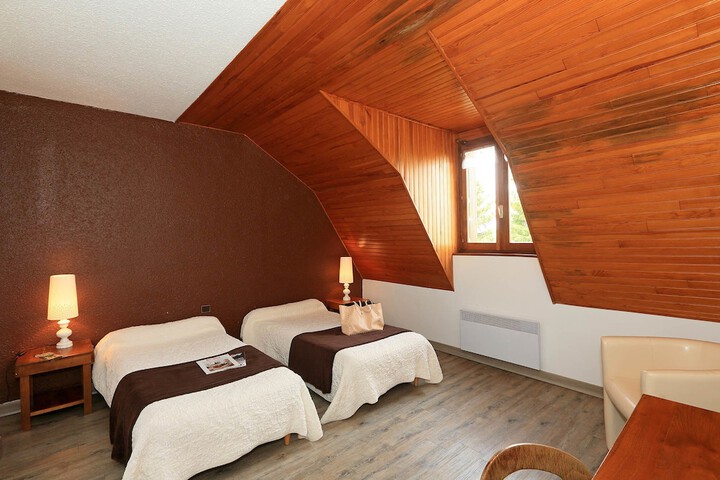 Room 3 of 19
