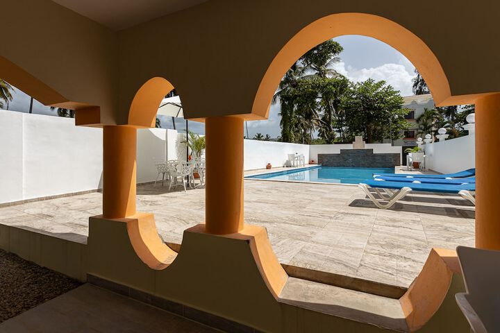 Pool 104 of 124