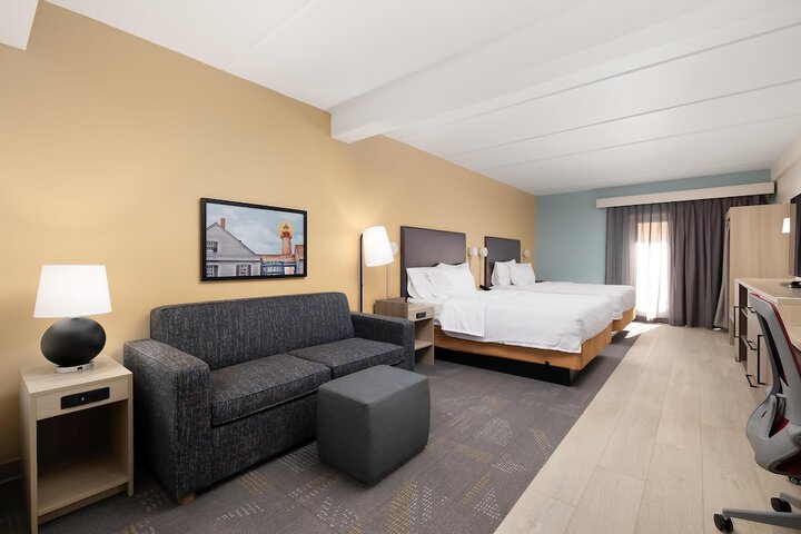 Room 55 of 104