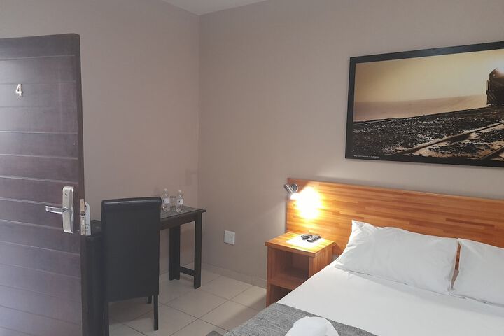 Room 10 of 23