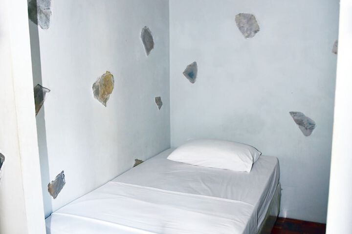 Room 16 of 139