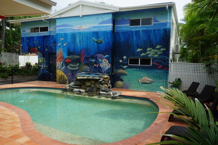 Pools & Facilities