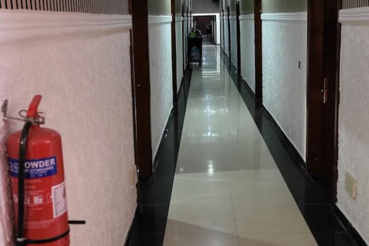 Ballroom/Hall 43 of 71