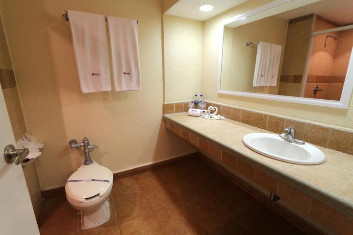 Room 48 of 93