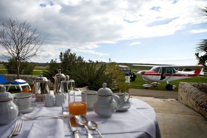 Breakfast/Coffee Service 93 of 124