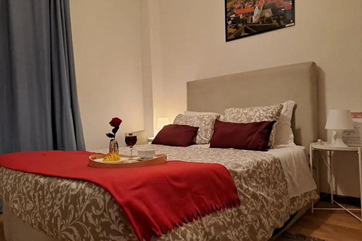 Room 3 of 15
