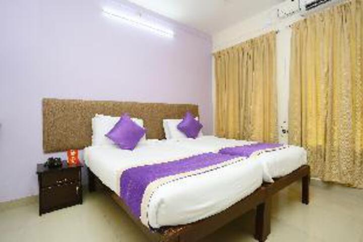 OYO 9797 Hotel Vbee Plaza