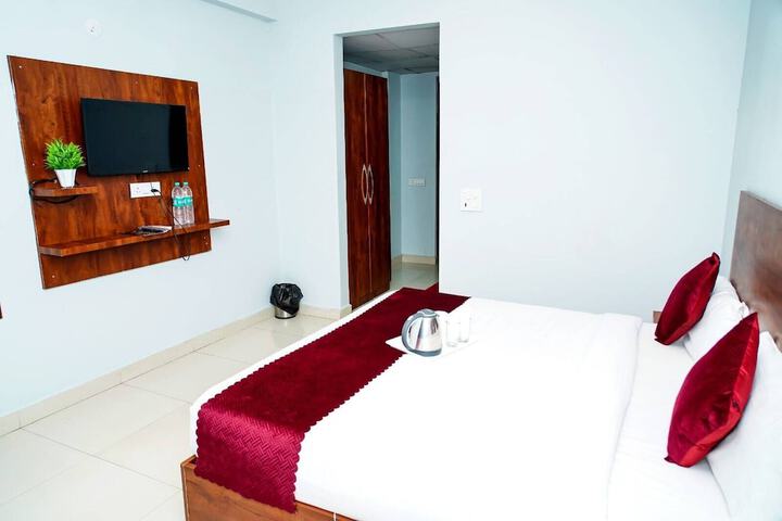 Room 6 of 23