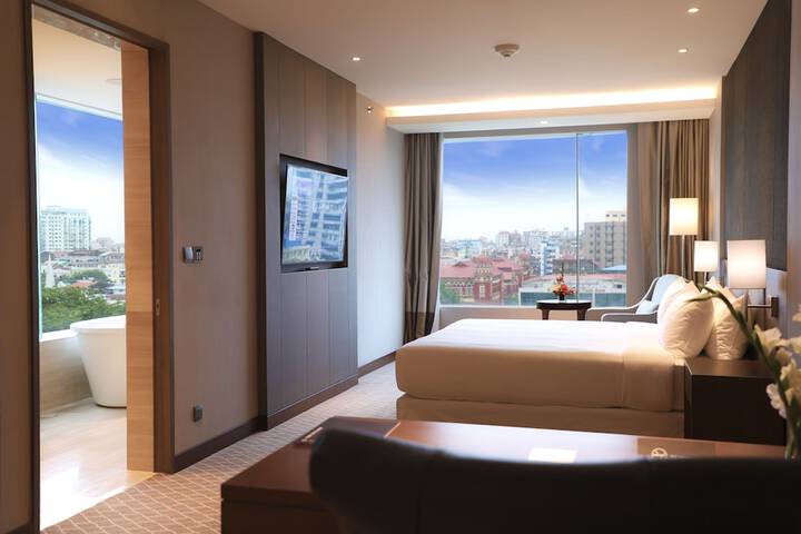 Room 7 of 113