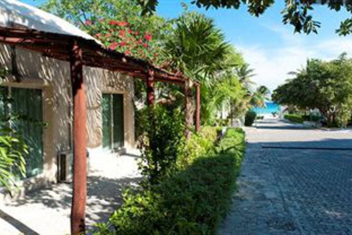 Photo of Xaguar Minutes to The Beach