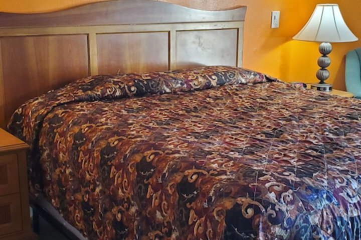 1 King Bed (58 of 65)