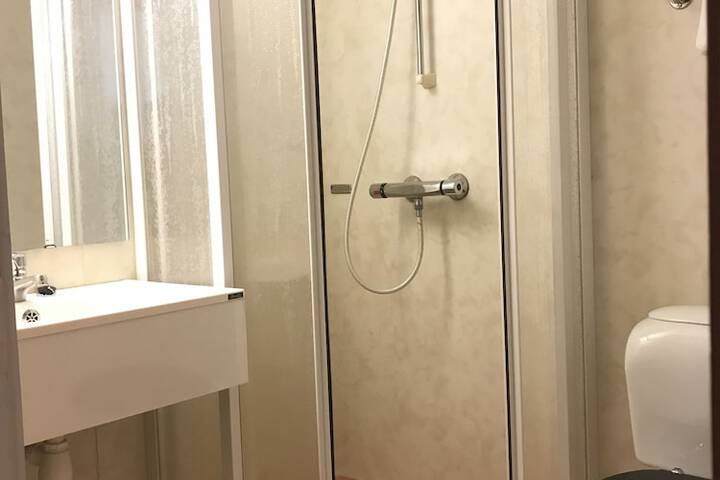 Room 18 of 51