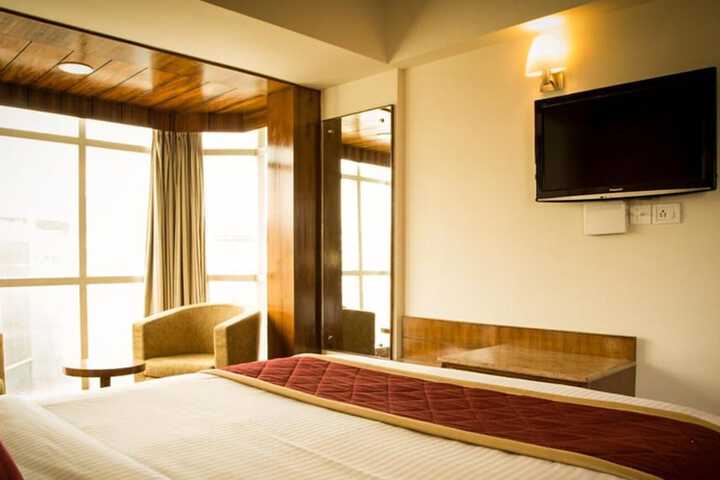 Room 14 of 31