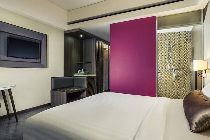 Room 13 of 111