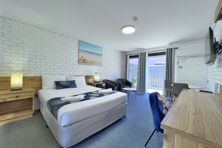 Room 4 of 47