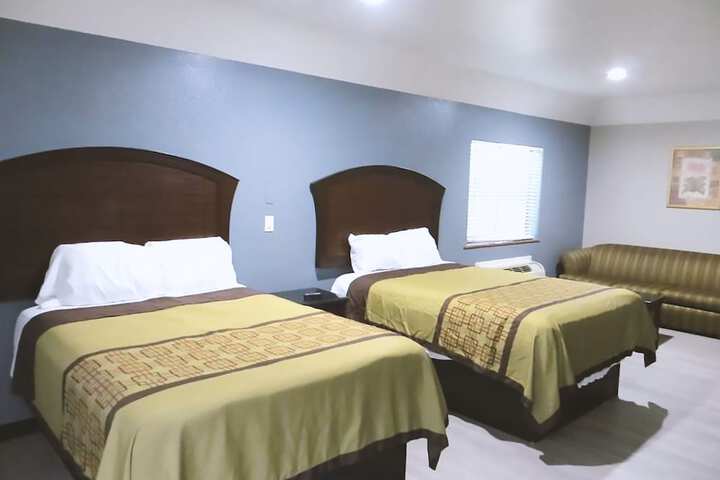 Room 3 of 21