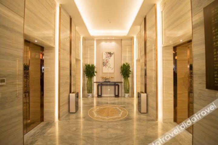 Hotel Interior 7 of 17