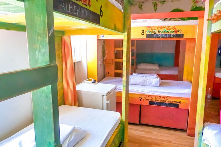 Room 6 of 51