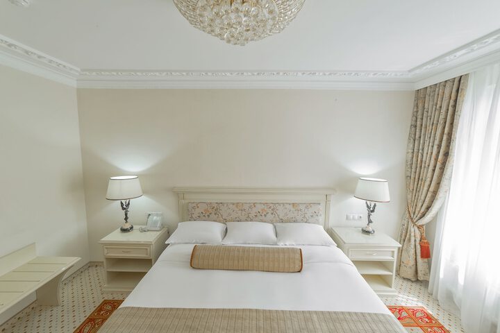 Room 6 of 79