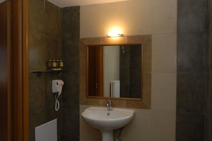 Room 50 of 91