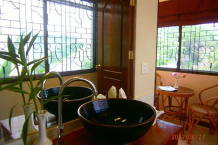 Room 5 of 29