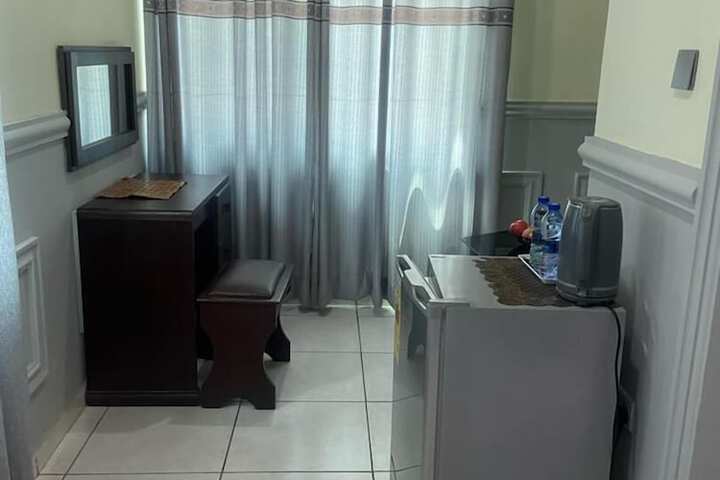 Room 33 of 51