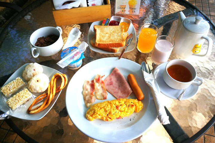 Breakfast/Coffee Service 57 of 112