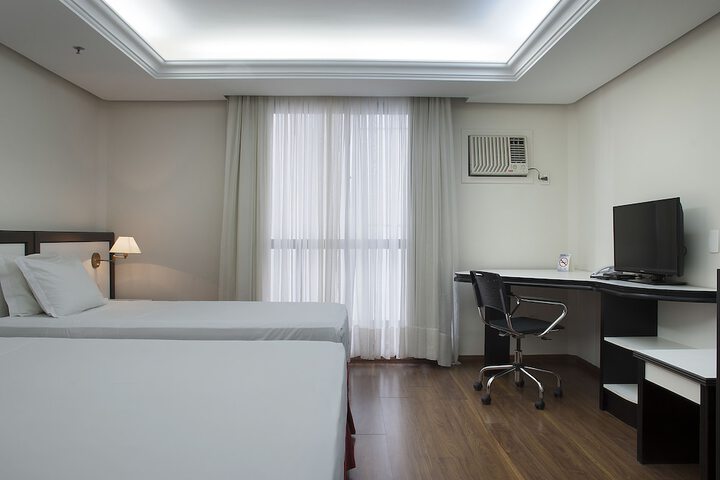Room 40 of 66