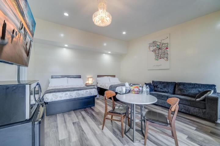Photo of 24 Hours Motel