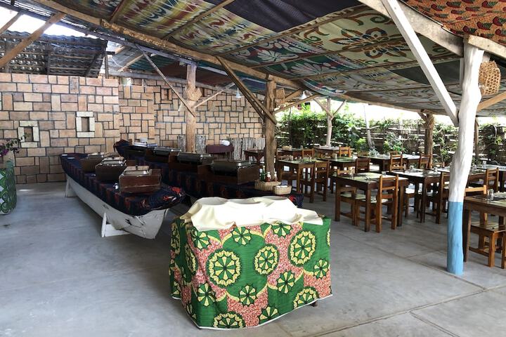 Dining 11 of 21