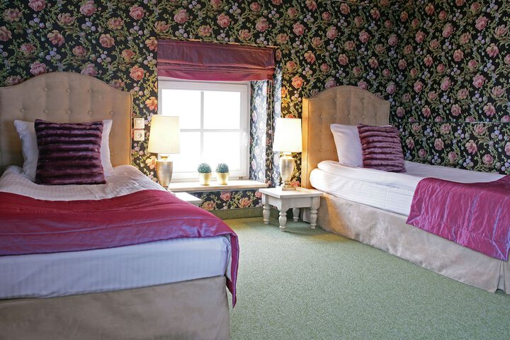 Room 11 of 71