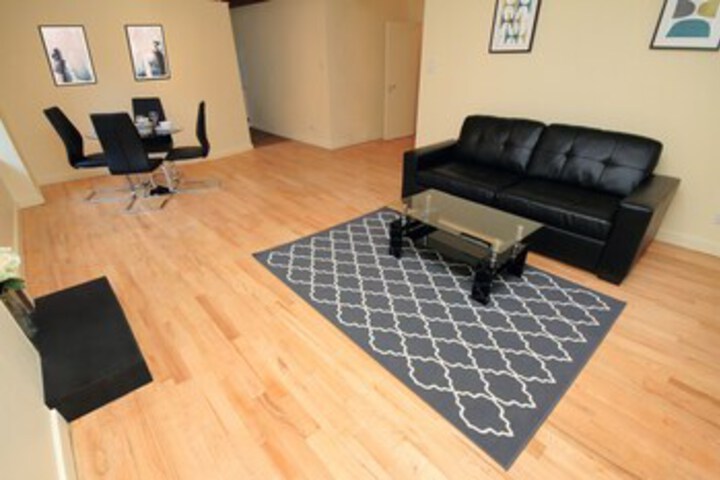 Beautiful Templebar Luxury Suite
