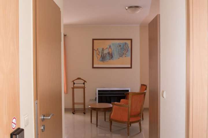 Room 22 of 91