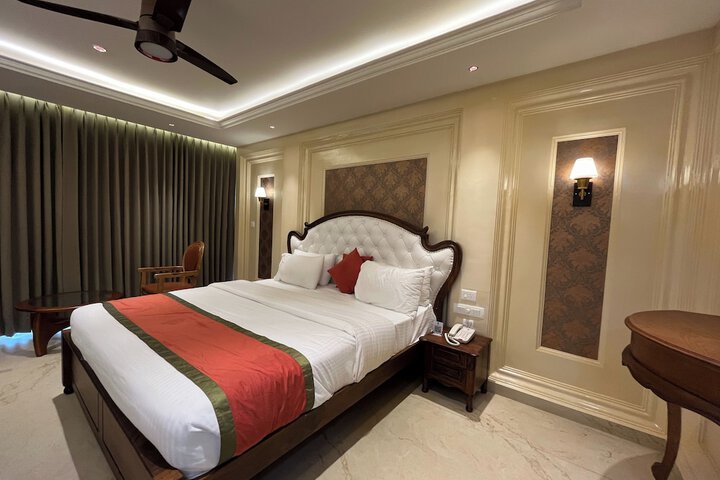 Room 43 of 96
