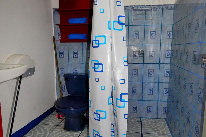Room 42 of 46