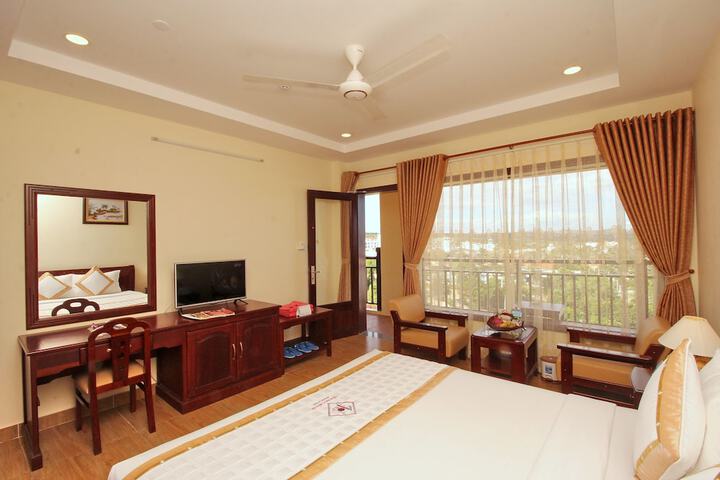 Room 32 of 104