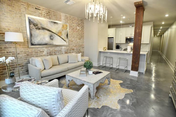 Room 201 of 371