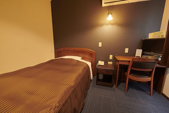 Room 7 of 41