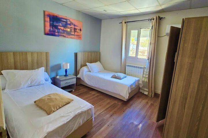 Room 3 of 9