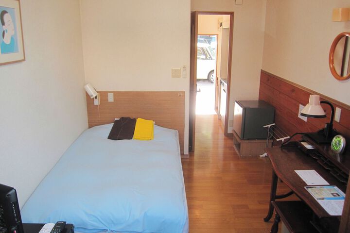 Room 3 of 29