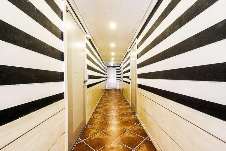 Ballroom/Hall 4 of 41
