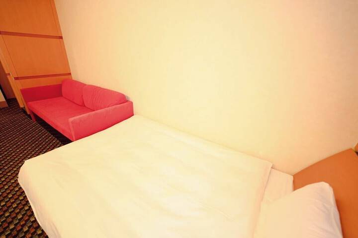 Room 21 of 60