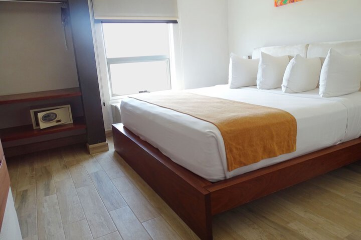 Room 20 of 111
