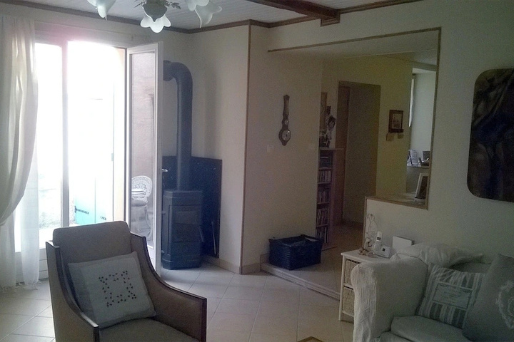 Room 4 of 14