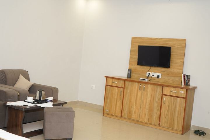 Room 15 of 31