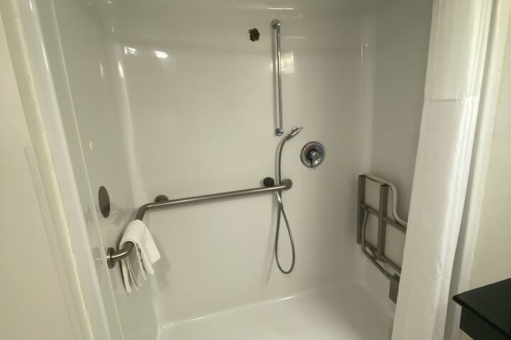 Room 19 of 26
