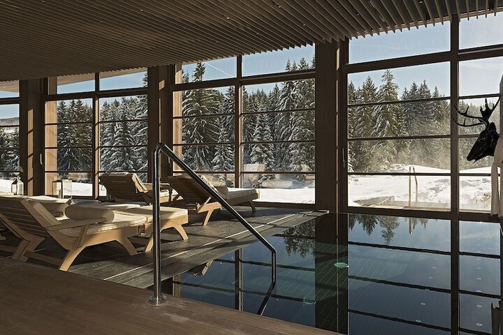 Pool 24 of 42