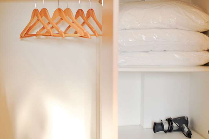 Room 11 of 30